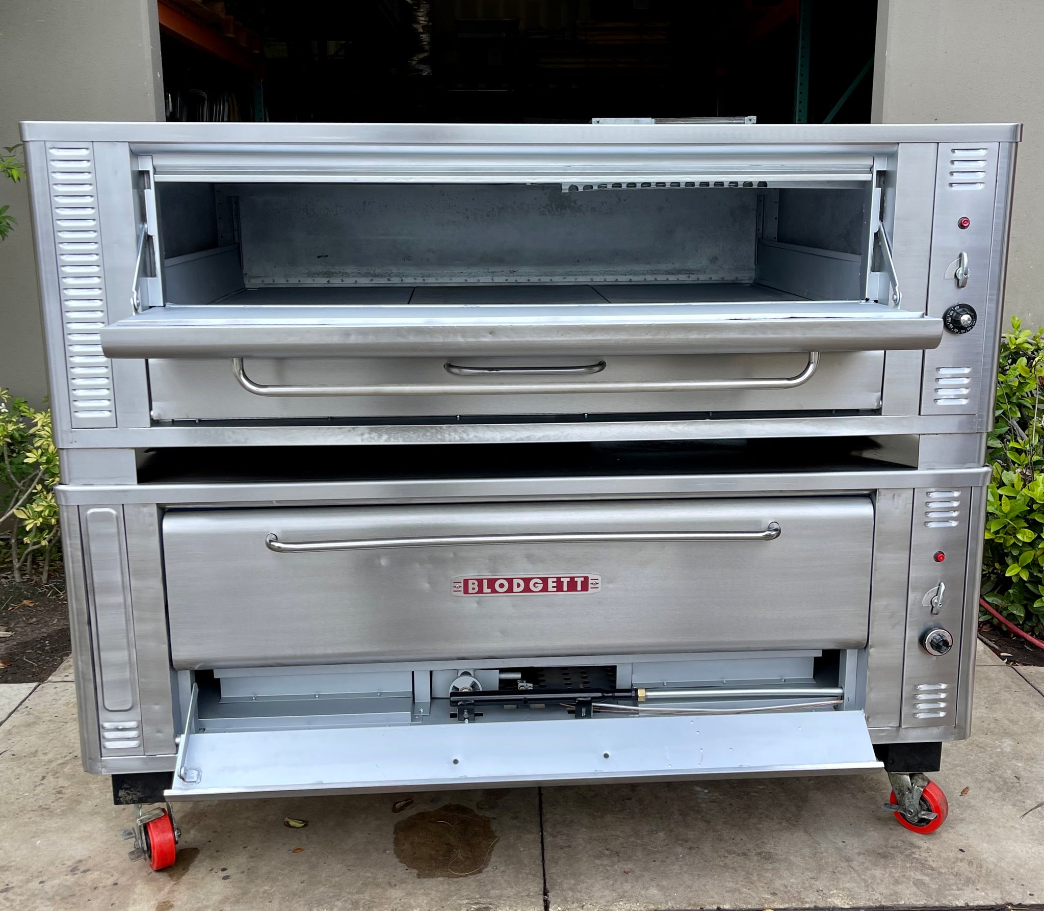 Blodgett 1060 DOUBLE 78" Double Deck gas Pizza Oven - 170,000 BTU