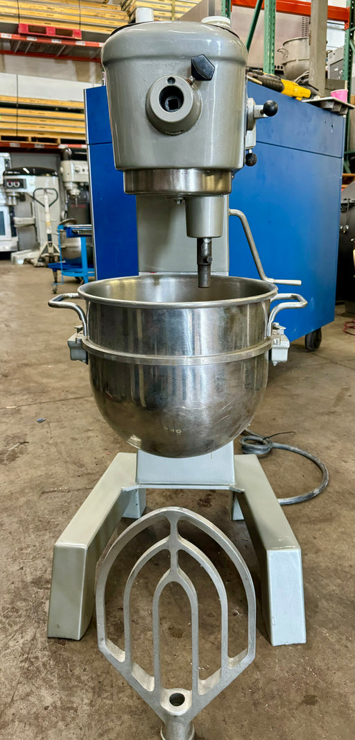 Hobart 30 quart D300 mixer comes with a stainless steel bowl and one attachment