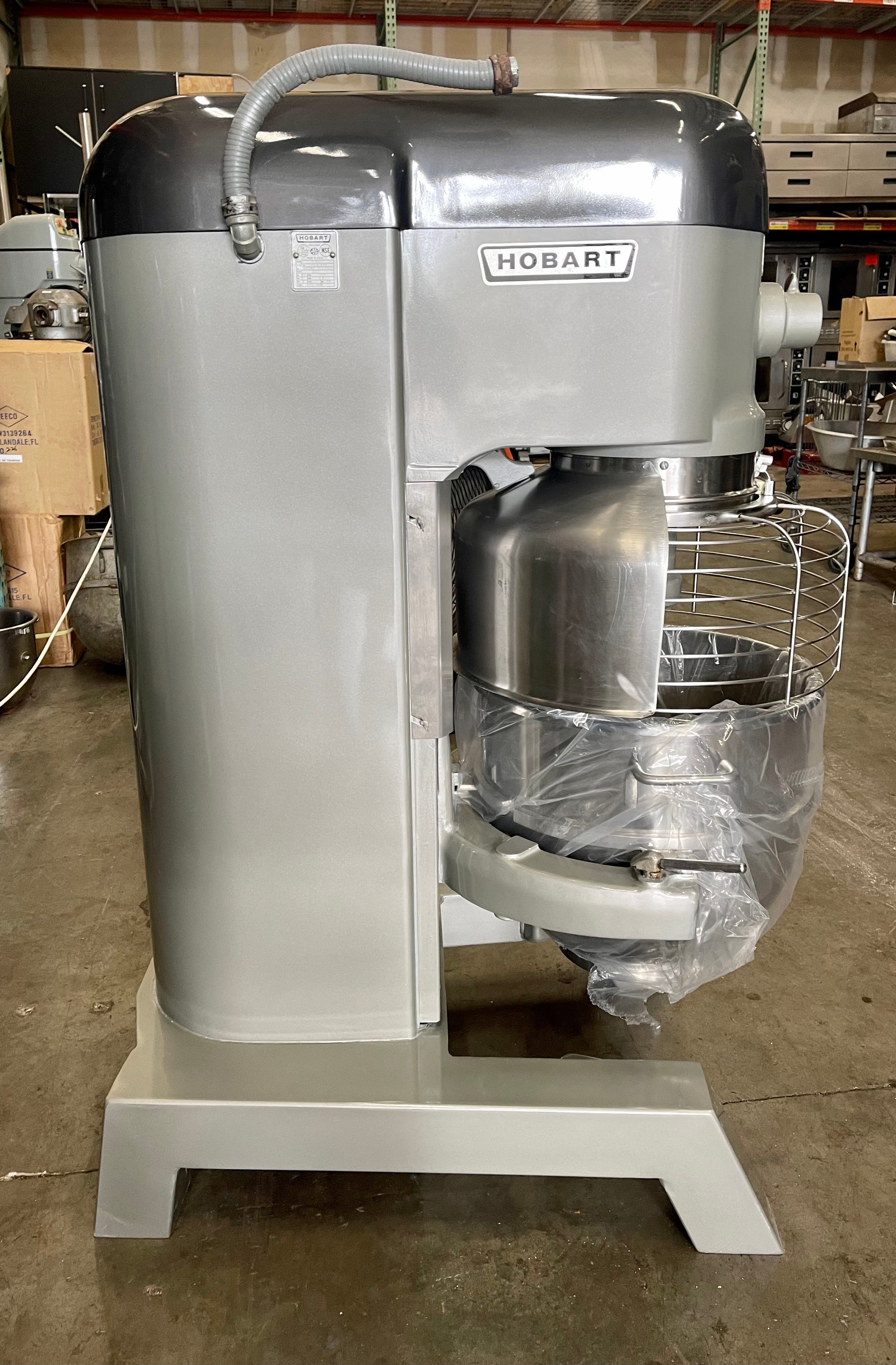 Hobart 60 quart H600T 3 phase 2HP comes with stainless steel bowl and one attachment