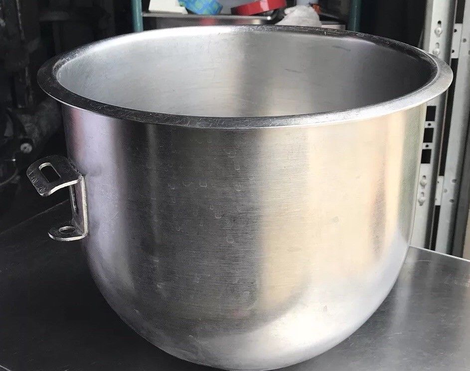 Hobart Stainless Steal Hobart 12 qt bowl for a 20qt mixer A200
